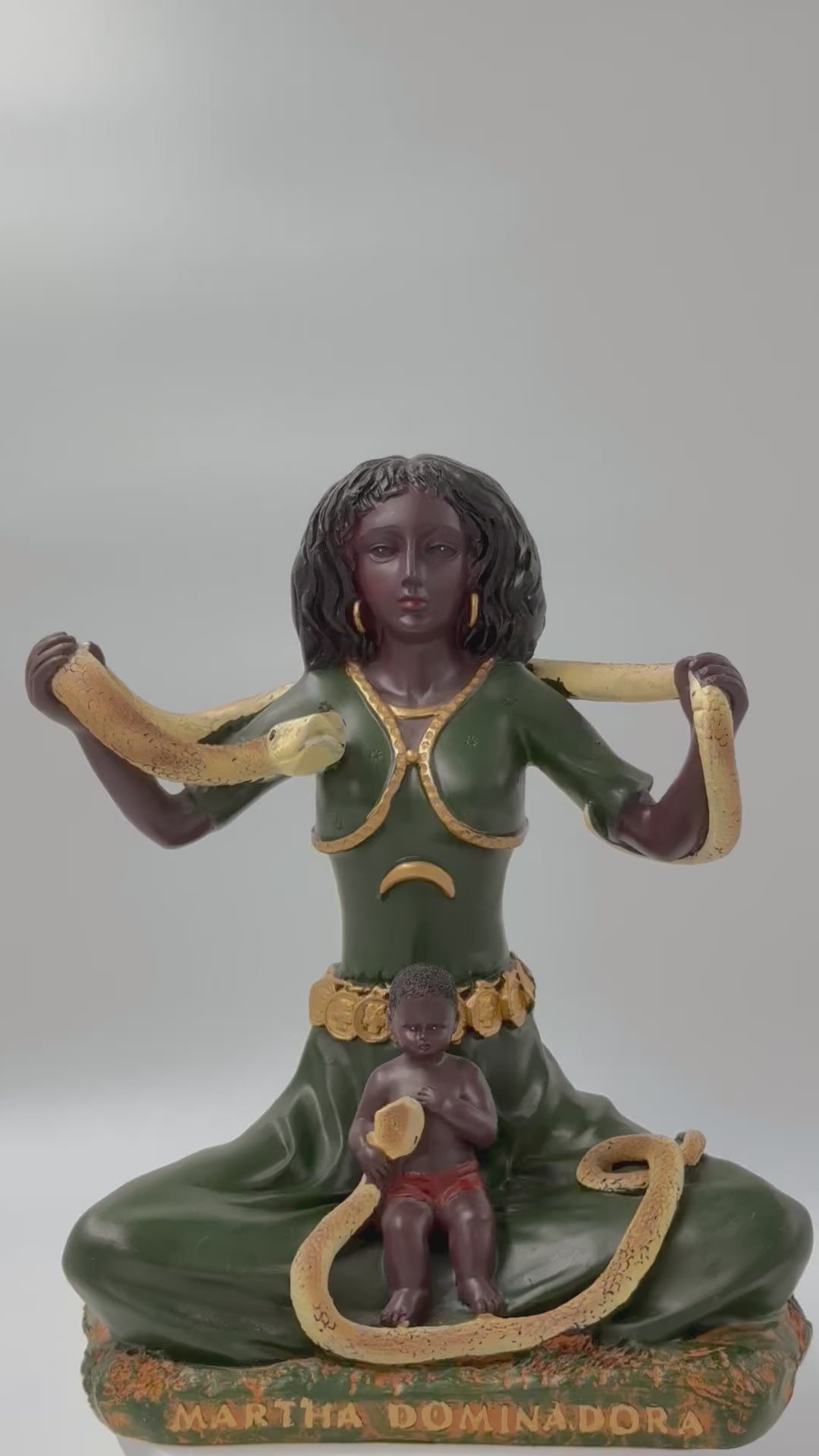 MARTHA DOMINADORA GREEN (sitting) -Statue 11"